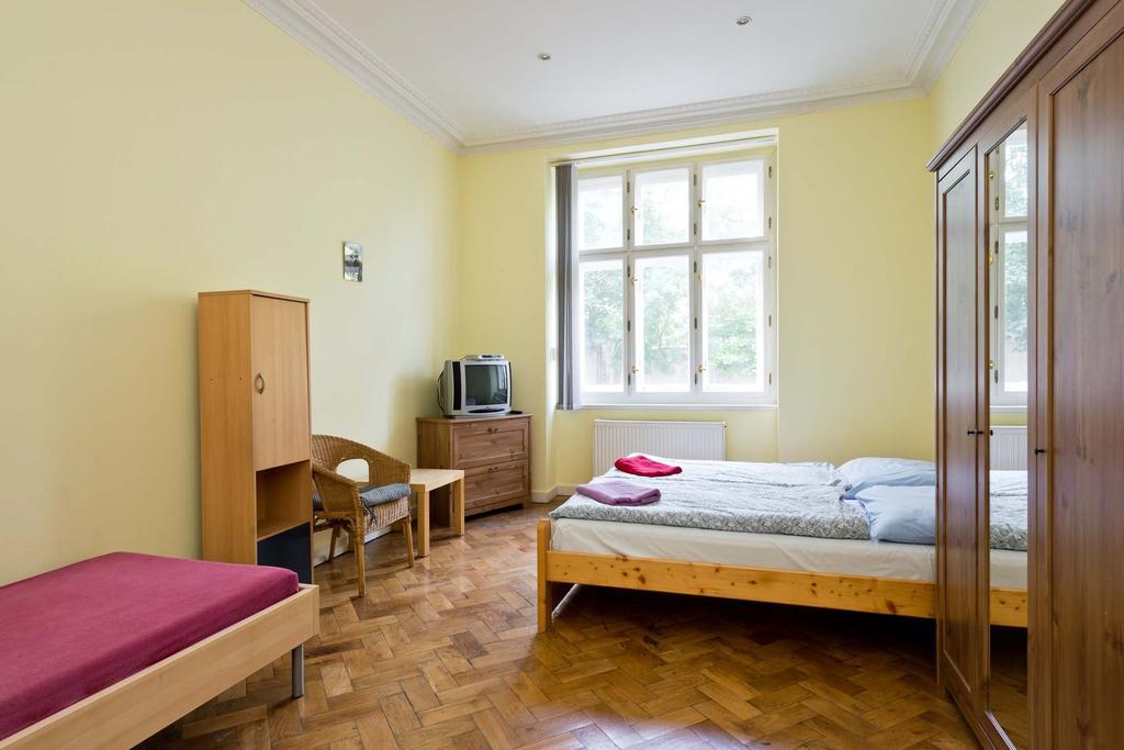 Hotel Krasova Prague